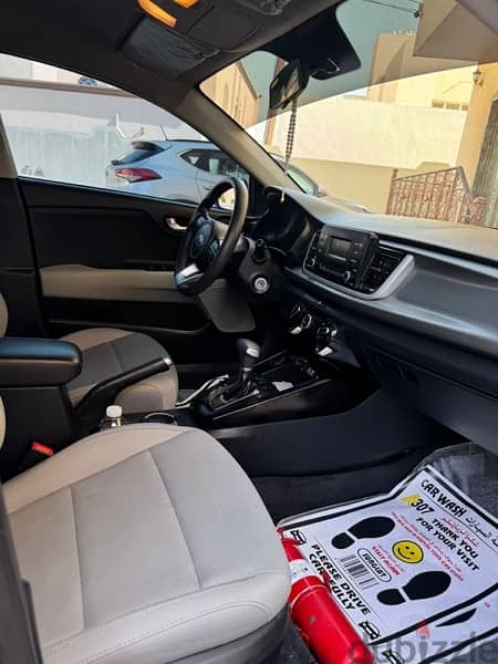 Kia rio 2019 hatchback in perfect condition oman car 9