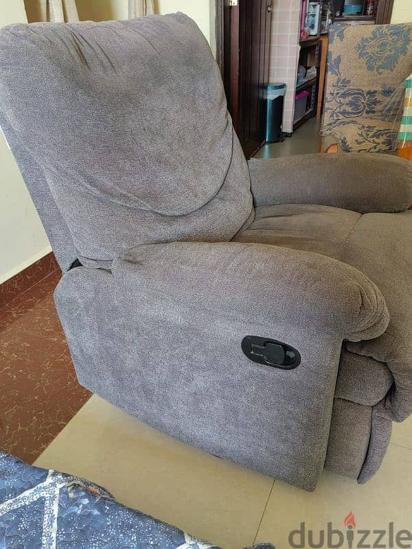 Single recliner chair 2