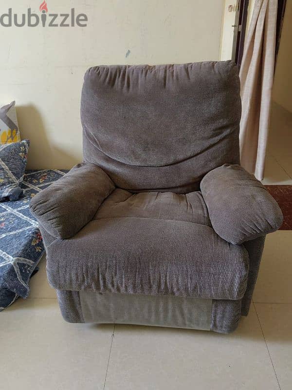 Single recliner chair 4