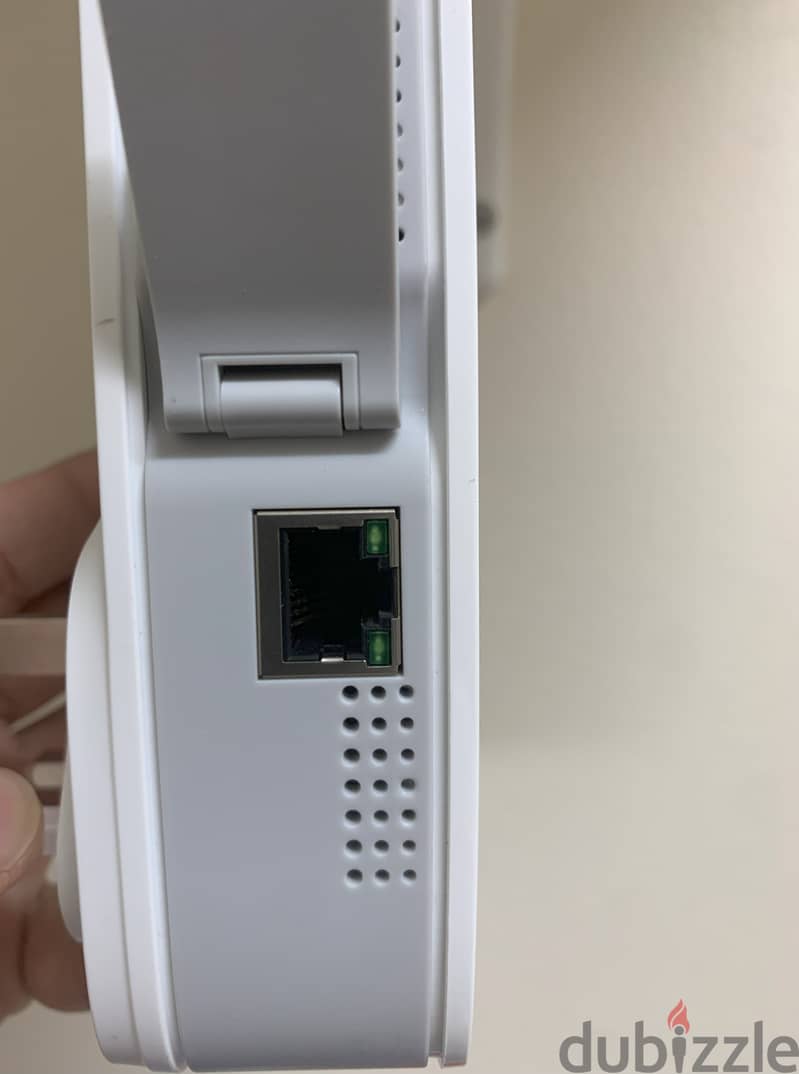 TP-Link RE650 Wi-Fi Repeater (Pristine condition) 3