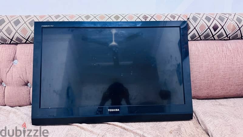 Toshiba 32 Inch LCD Tv 1