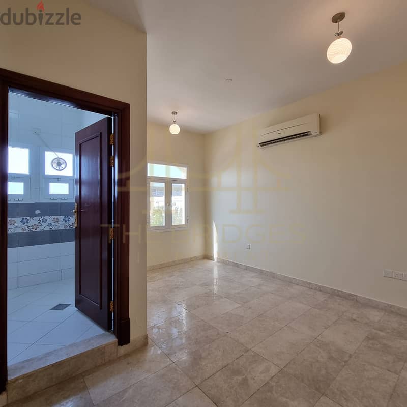 Excellent 6 BR Compound Villa Available for Rent in Al Qurum 4