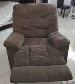 Recliner Sofa single seater in good condition