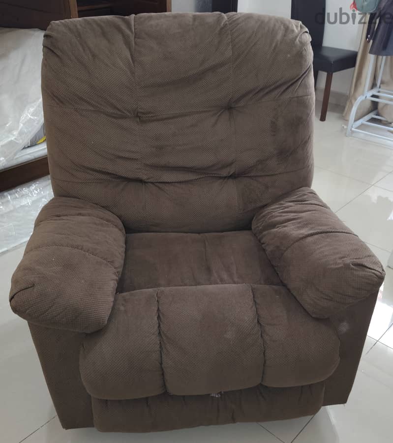 Recliner Sofa single seater in good condition 1