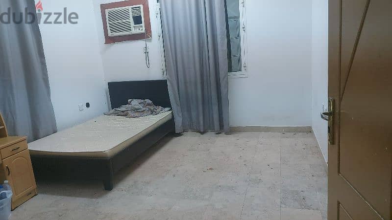 Furnished Room 0