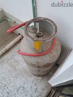 Urgent sale Gas cylinder(2017) With Gas (Location Salalah)