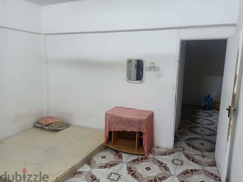 SINGLE ROOM FOR RENT 1