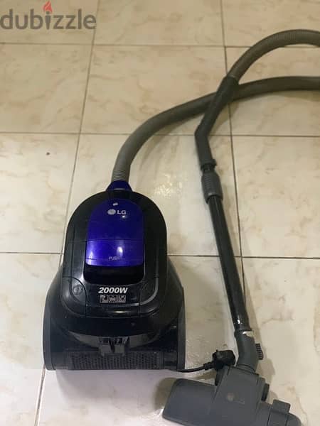 Vaccum Cleaner : Powerful 2000w 1