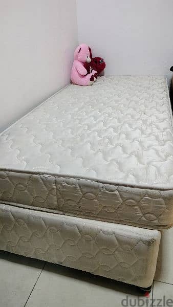 singel bad with mattress+ head board