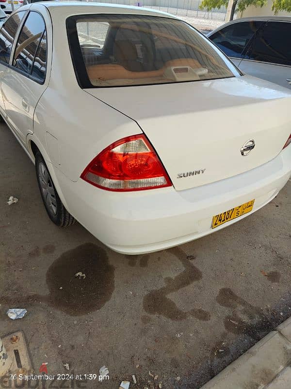 Nissan Sunny 2009 4