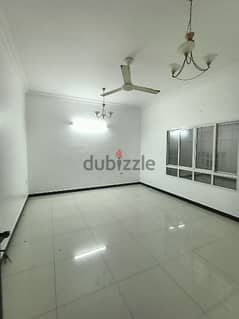 Uzaiba luxuriou 7 BR Villa For Rent
بالعذيبه فيلا 7 غرف للايجار 0