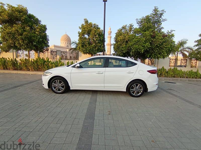 Hyundai Elantra 2017 3