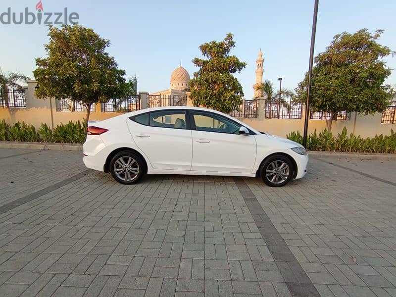 Hyundai Elantra 2017 6