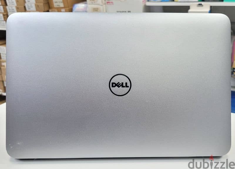 Del XPS Core i7 Prosser 
Ram 8GB 256GB SSD 
13.3" Full HD Display 5