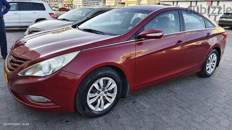 Expat Teacher used Hyundai Sonata 2012 in excellent condition 1