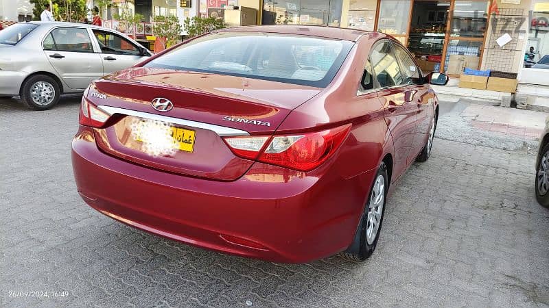 Expat Teacher used Hyundai Sonata 2012 in excellent condition 2