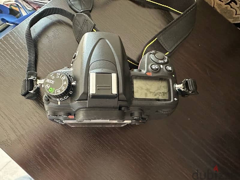 Nikon D7000 with 70-300 Nikkor Lens like new 4