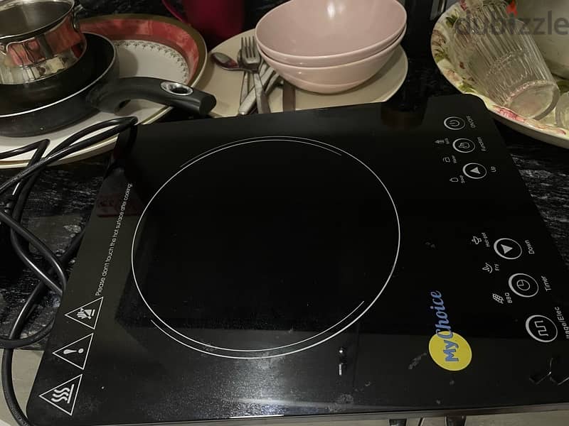 Induction Cooker with dishes 4