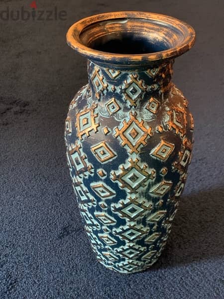 Blue-Green Vase with Intricate Geometric Design 1