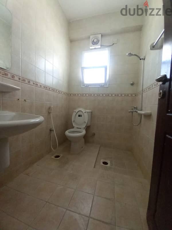 flat in alwalja ruwi (B2550) 3