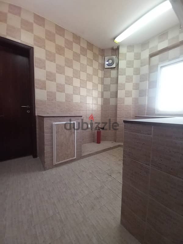 flat in alwalja ruwi (B2550) 6