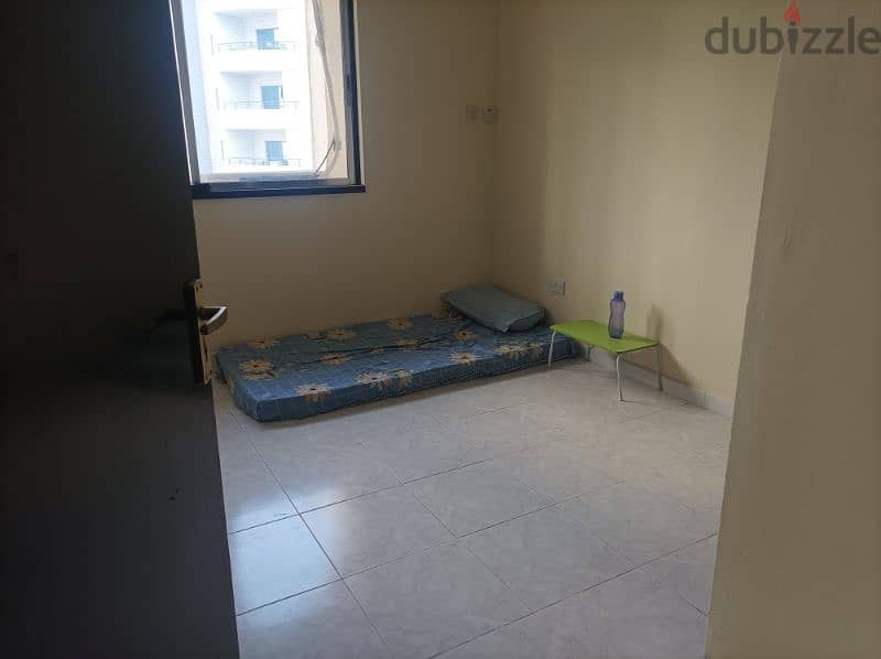 Single Room for rent 5