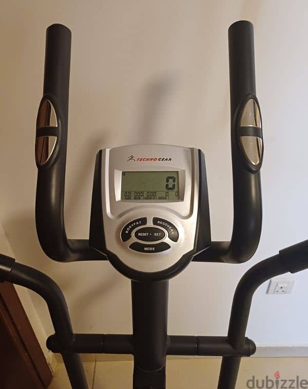 Techno Gear cross trainer 4