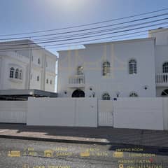 Renovated 5 Bedroom Villa for Rent in Madinat Qaboos