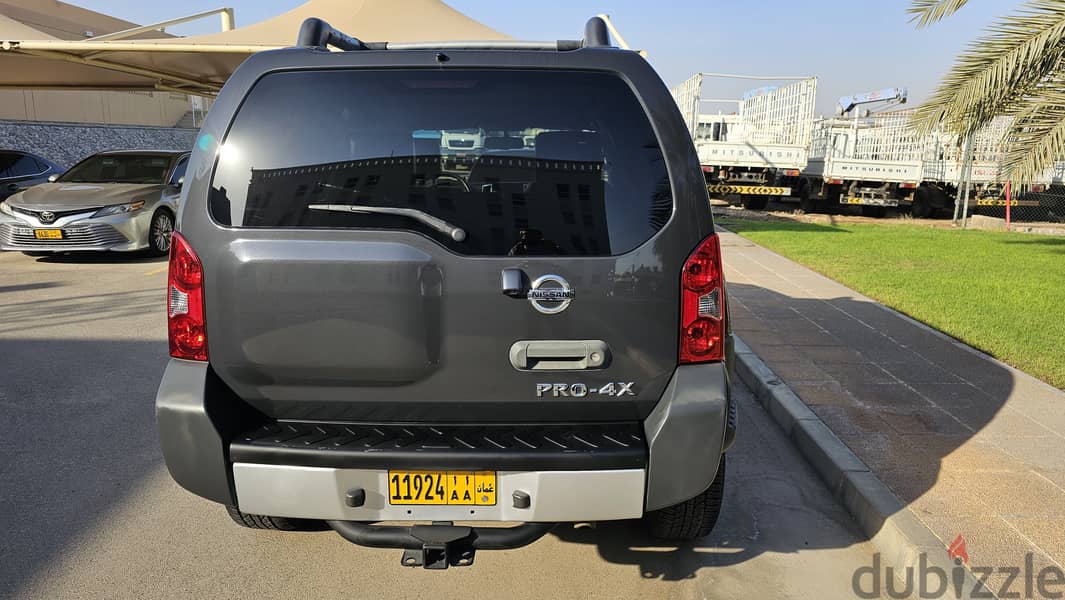 Nissan Xterra 2014 Pro-4X good model 3