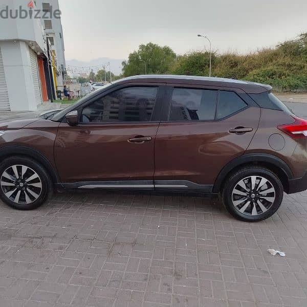 Nissan Kicks 2017 full Oman agency car 3