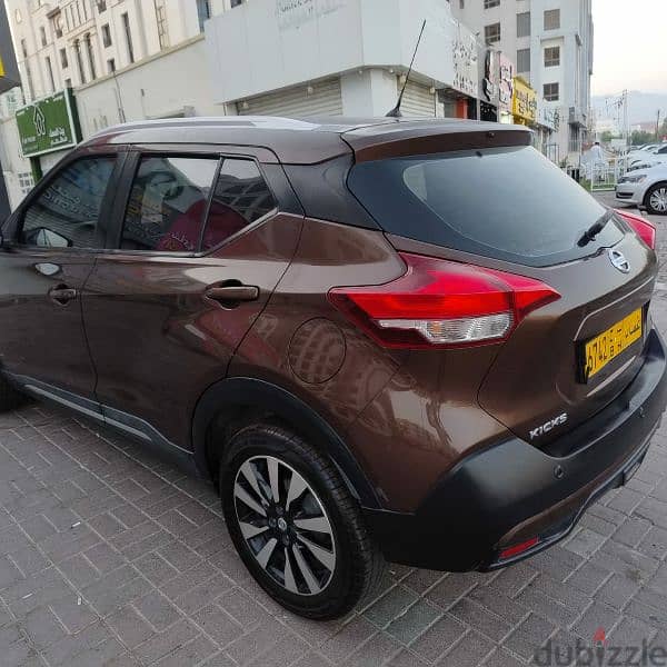 Nissan Kicks 2017 full Oman agency car 4