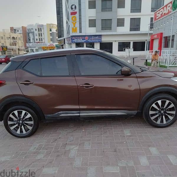 Nissan Kicks 2017 full Oman agency car 7