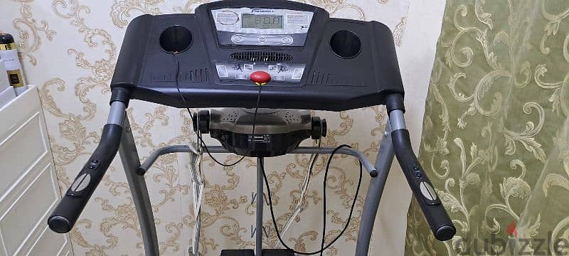 Treadmill with Belly Fat Burner/Reducer Exercise (I can Delivere also) 1