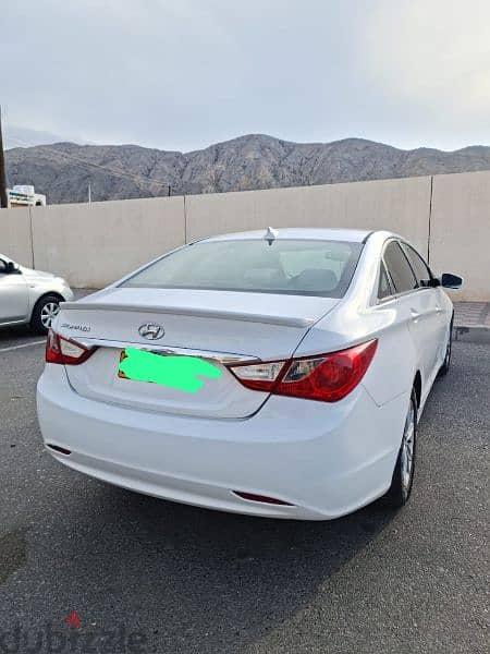 Hyundai Sonata 2012 1