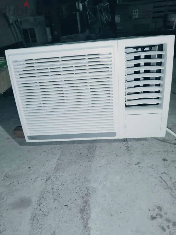 window AC Media company 24 be compensa good condition no problem 0