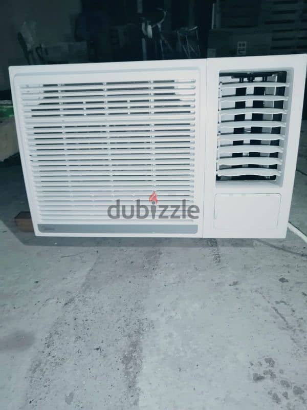 window AC Media company 24 be compensa good condition no problem 3