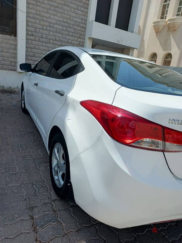 Hyundai Elantra 2013 6