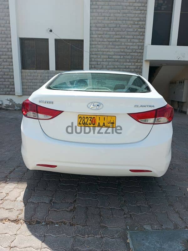 Hyundai Elantra 2013 8