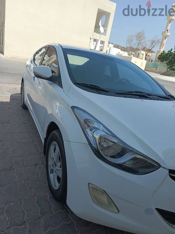 Hyundai Elantra 2013 10