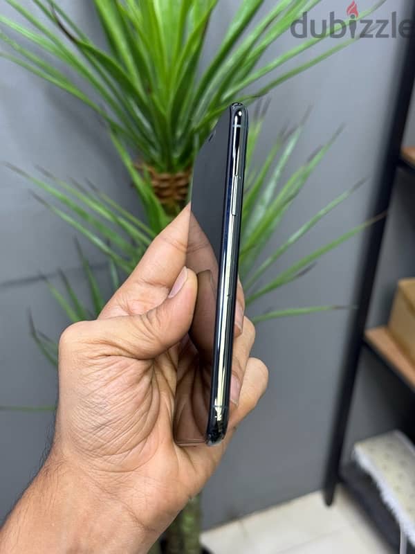 iPhone 11 pro 512GB battery 92% offer price best phone 1