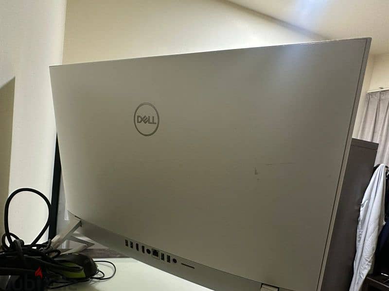 DELL  Desktop computer 3