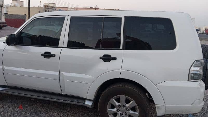 Mitsubishi Pajero 2017 4