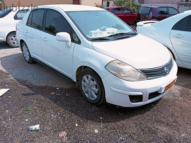 Nissan Tiida 2011 2