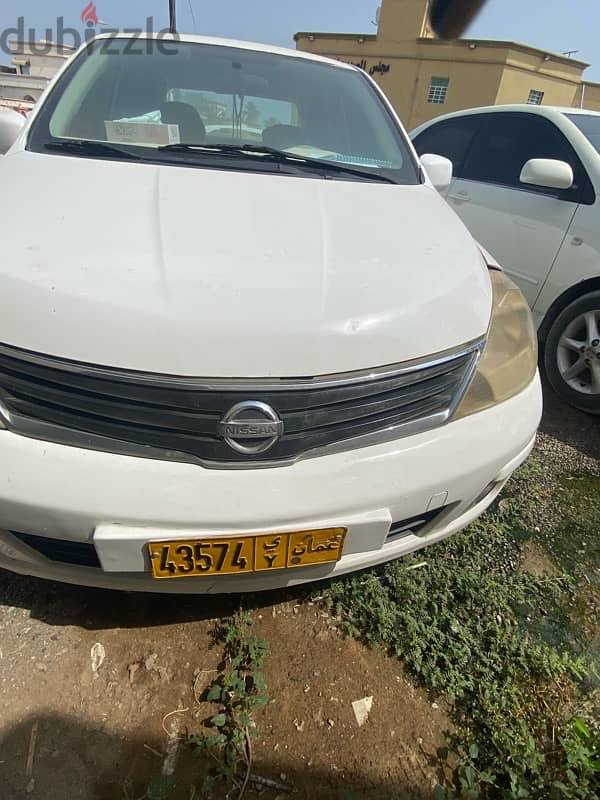 Nissan Tiida 2011 5