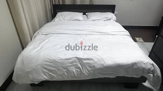 سرير، كرفايه حجم كبير، لشخصين NO MATTRESS large bed queen size