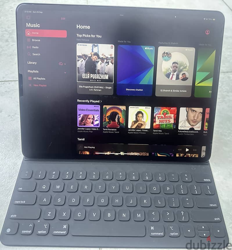 iPad Pro 4th generation with Apple keyboard case 1