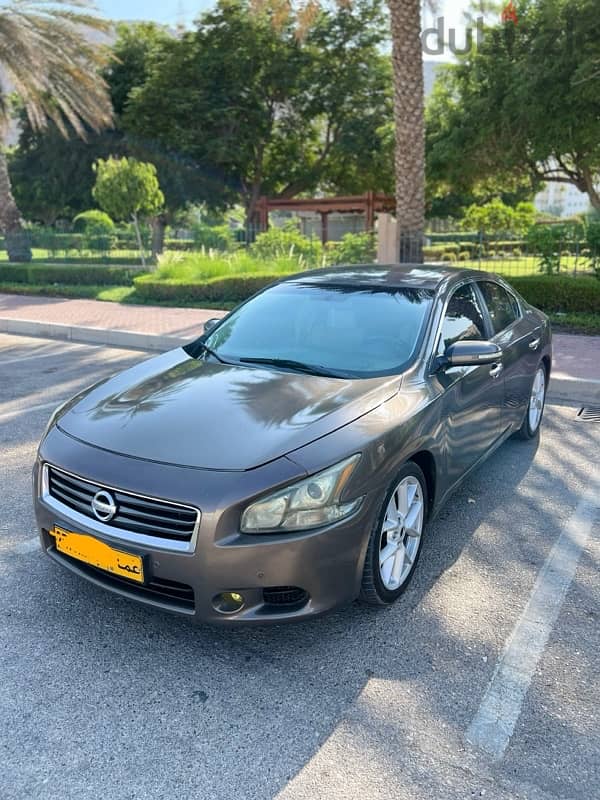 Nissan Maxima 2012 gcc 8