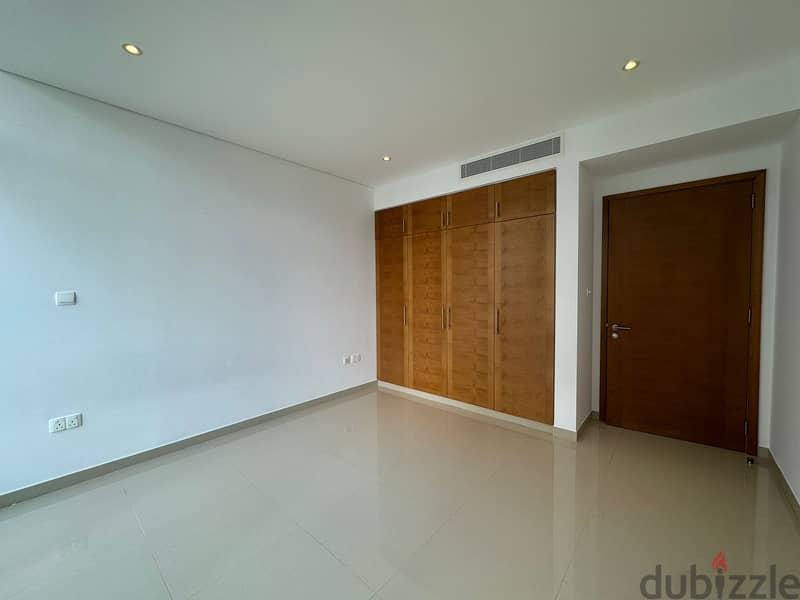 2 BR Beautiful Apartment in Al Mouj with Shared Pool and Gym 7