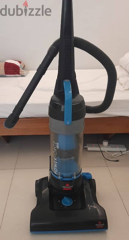 bissel  vacuum cleaner 1