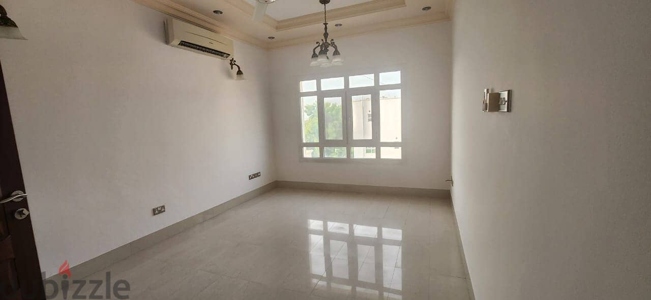 1Me31 Beautiful 5bhk Villa For Rent In Aziba 13